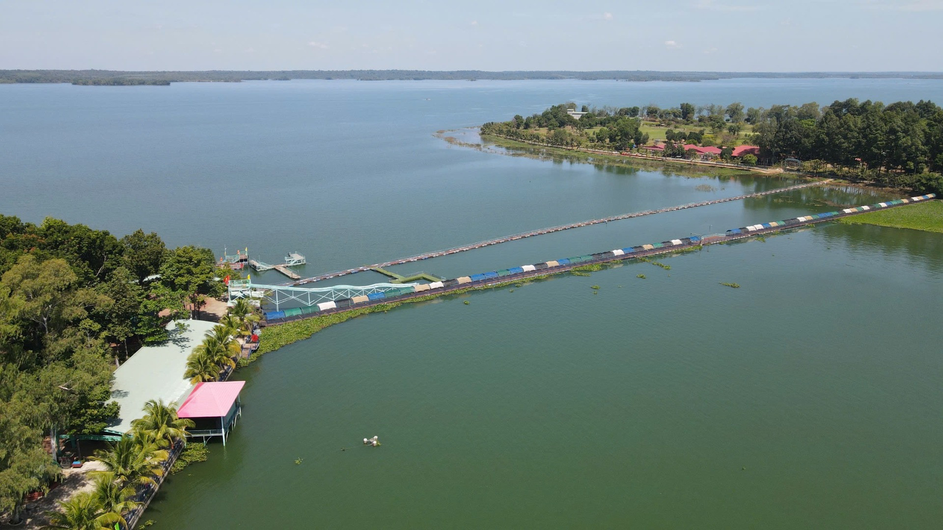 Cơ quan chức năng tỉnh Đồng Nai đang tiếp tục làm rõ việc quản lý đất đai, xây dựng tại khu du lịch Đảo Ó-Đồng Trường.