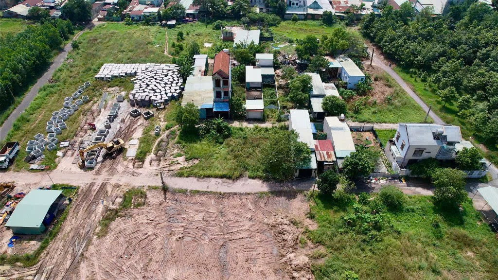 Khu vực còn vướng mặt bằng lớn nhất hiện nay thuộc địa bàn phường Phước Tân, thành phố Biên Hòa. Khu vực còn vướng mặt bằng lớn nhất hiện nay thuộc địa bàn phường Phước Tân, thành phố Biên Hòa.