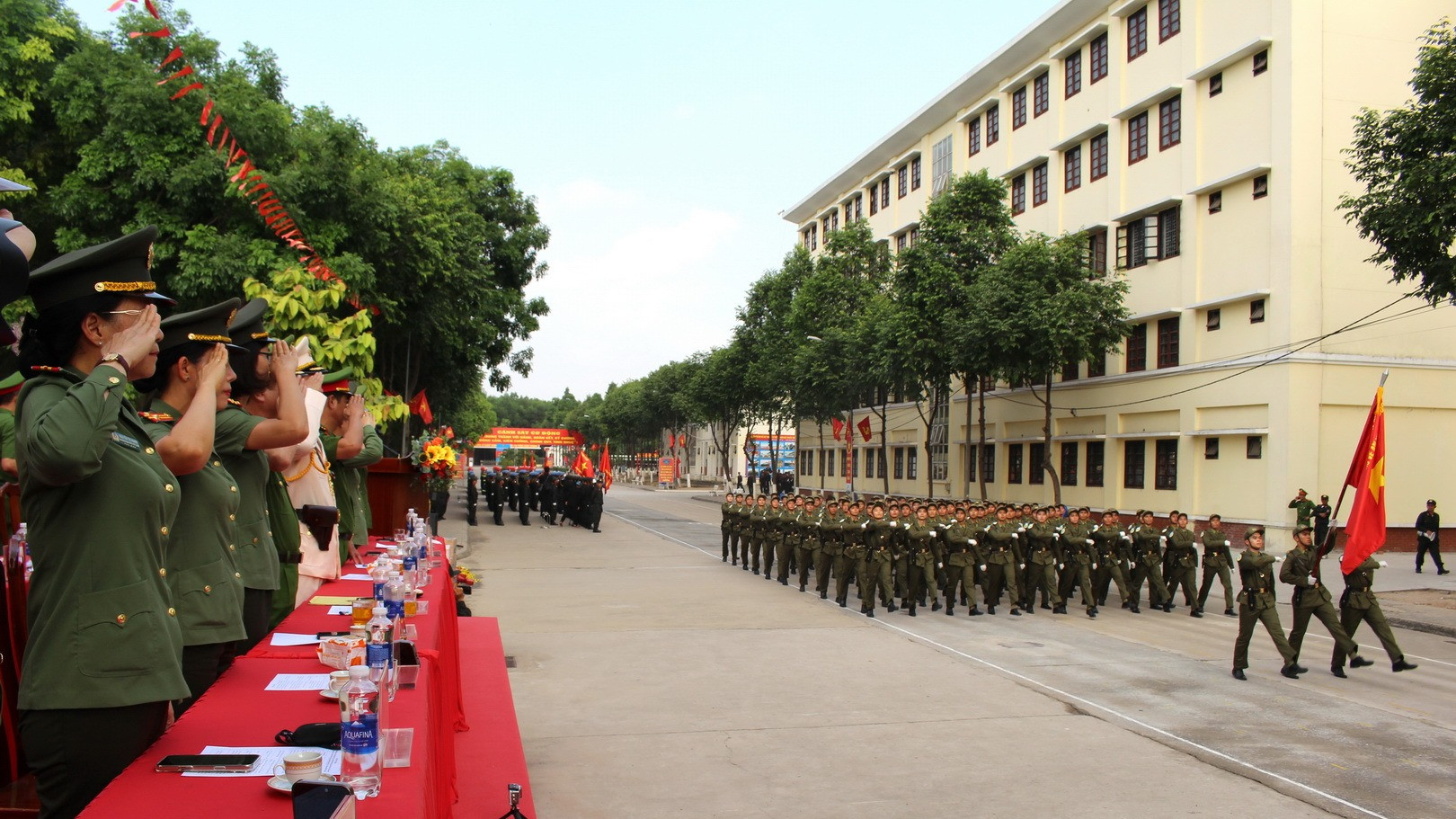 Tại Trung tâm huấn luyện, bồi dưỡng nghiệp vụ và giáo dục nghề nghiệp số 2, Bộ Tư lệnh Cảnh sát cơ động (Bộ Công an), huyện Long Thành, tỉnh Đồng Nai, hàng nghìn cán bộ, chiến sĩ các đơn vị thuộc Bộ Công an đã hội quân, luyện tập trong những tháng qua.