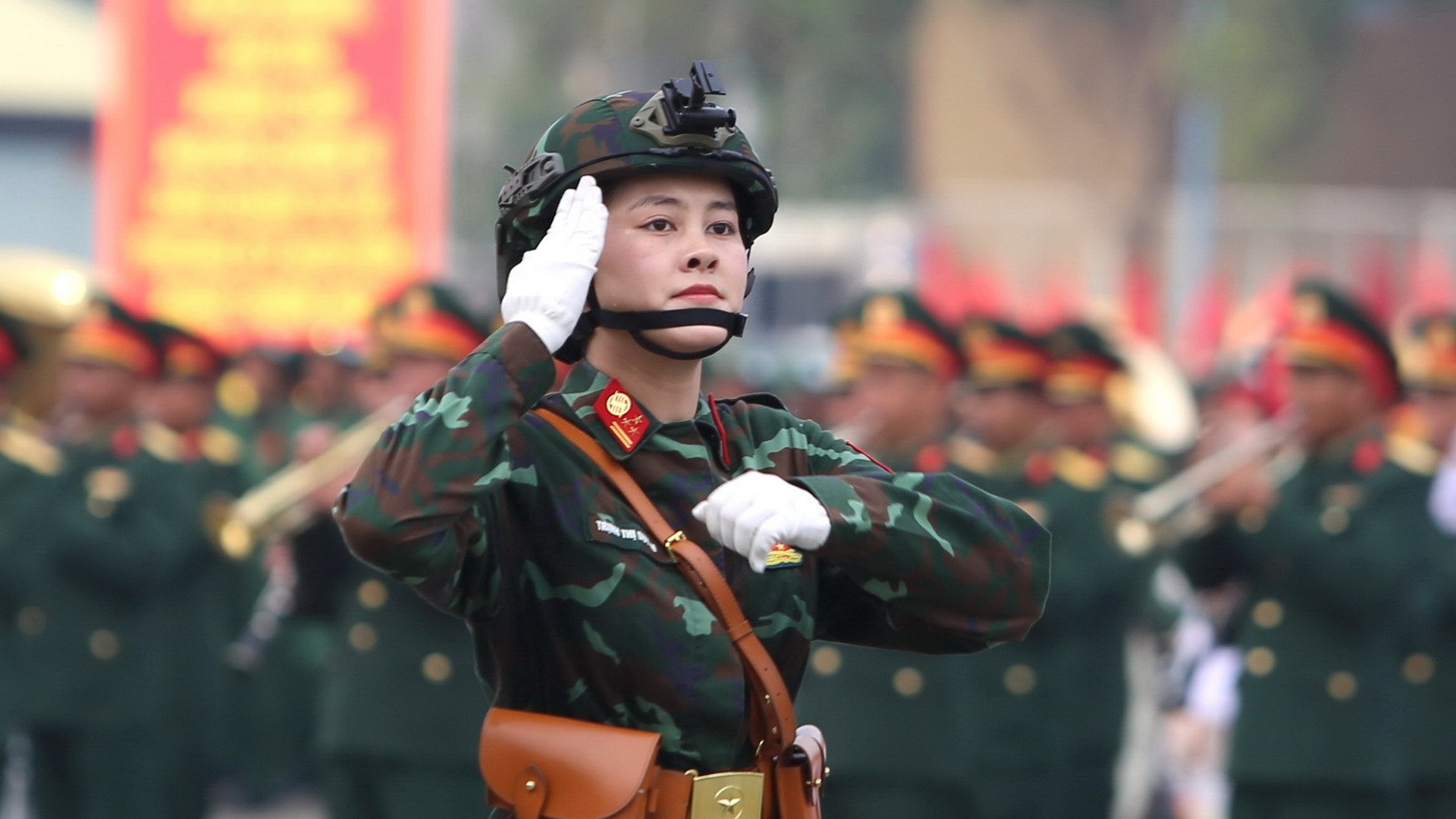 Nữ khối trưởng Khối nữ sĩ quan thông tin.