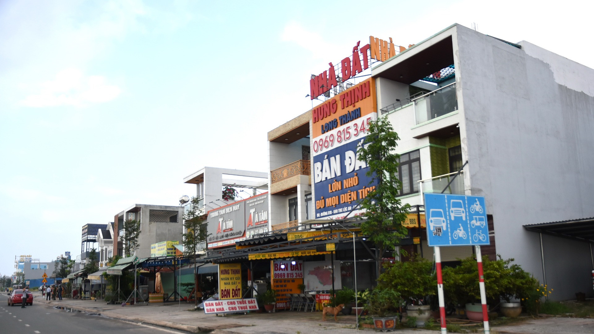 Một góc khu tái định cư Lộc An-Bình Sơn với nhà cửa được xây dựng khang trang.