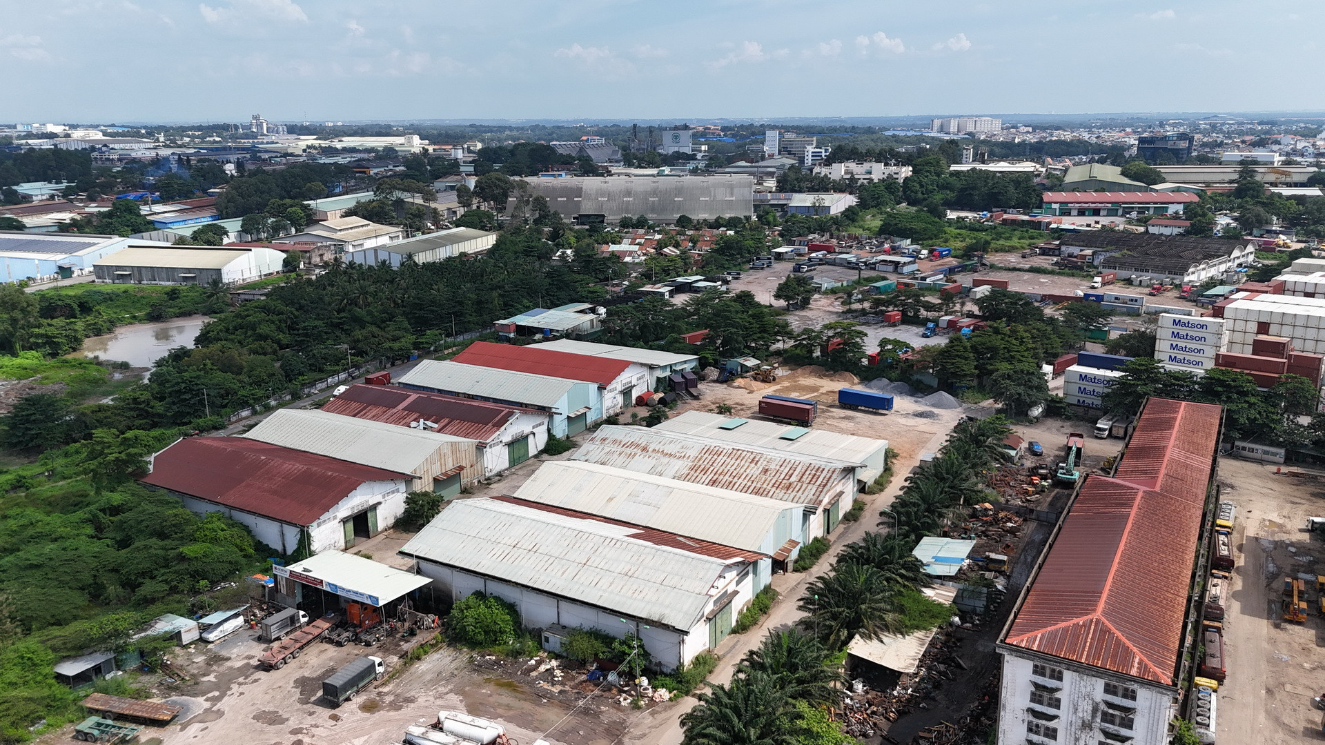 Tỉnh Đồng Nai đang nỗ lực thực hiện Đề án chuyển đổi công năng khu công nghiệp Biên Hòa 1 thành khu đô thị -thương mại-dịch vụ và cải thiện môi trường. Tuy nhiên, tiến độ di dời các doanh nghiệp thực hiện đang rất chậm so với kế hoạch đề ra.