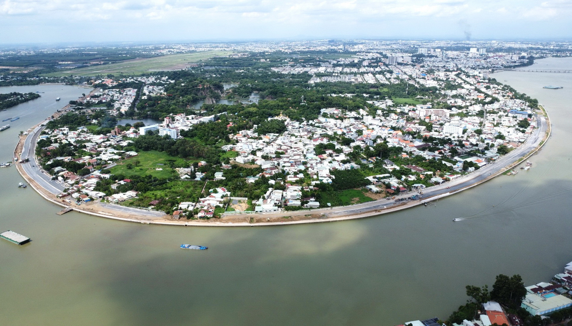 Dự án kè và đường ven sông Đồng Nai được kỳ vọng góp phần thay đổi diện mạo đô thị Biên Hòa.