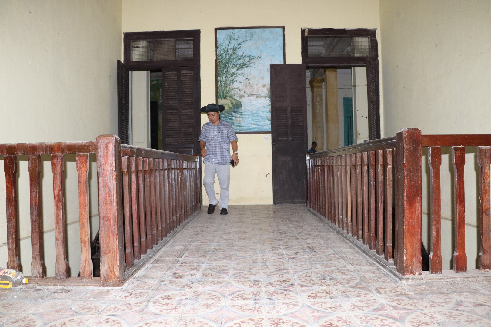 Gạch lát nền bên trong biệt thự