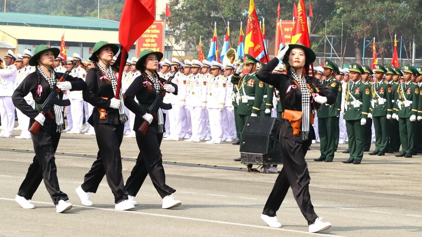 Khối nữ du kích miền nam.