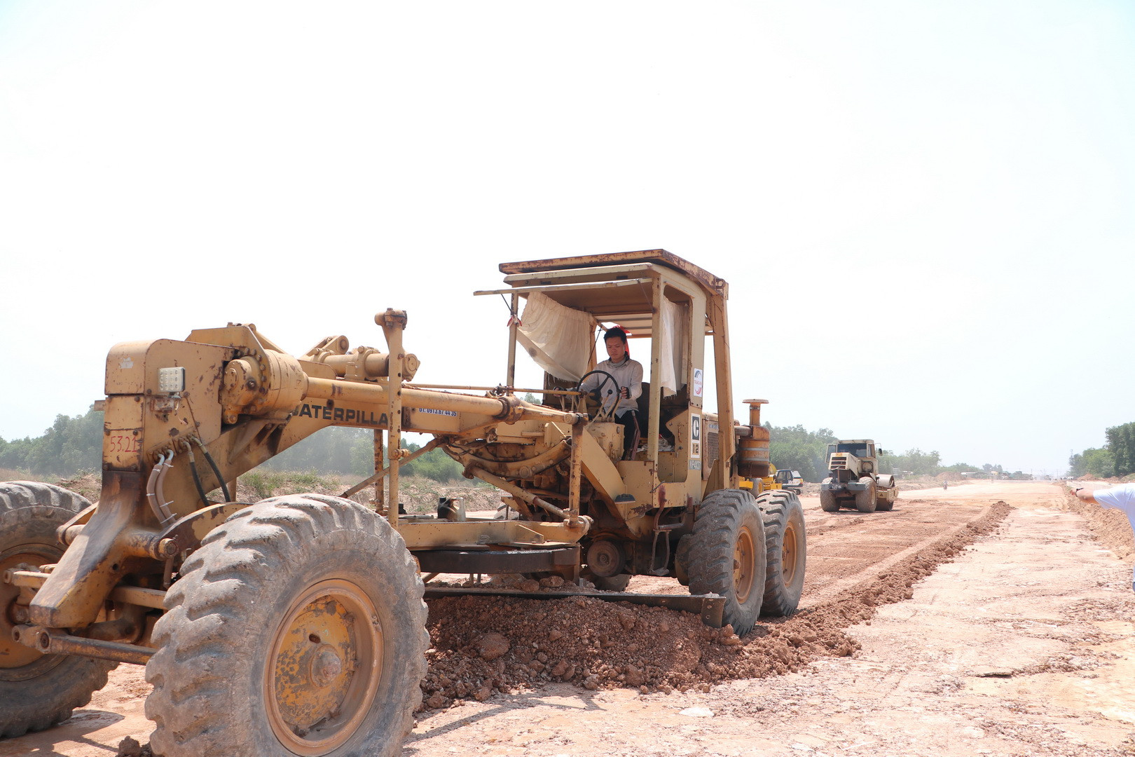 Vừa qua, Ban Quản lý dự án đầu tư xây dựng công trình giao thông tỉnh Đồng Nai đã có văn bản nhắc nhở một nhà thầu thi công dự án vì chậm huy động bổ sung máy móc, thiết bị, nhân lực thi công.