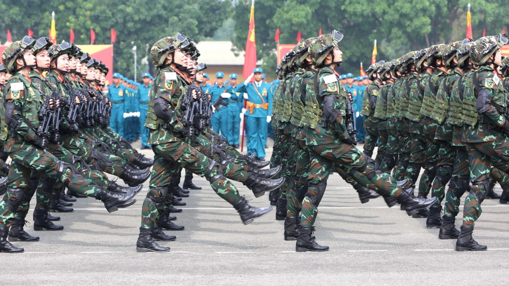 Khối nữ chiến sĩ biệt động.