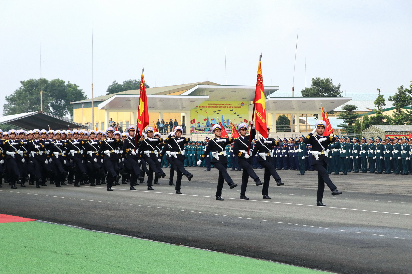 Khối sĩ quan Hải quân.