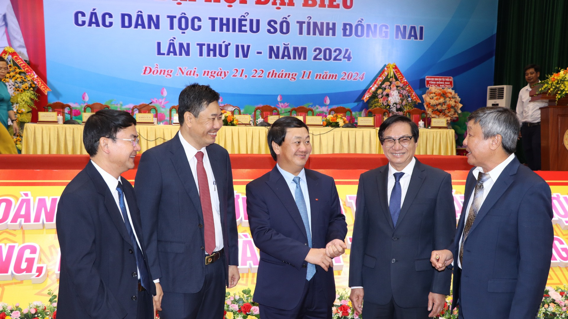 Bộ trưởng, Chủ nhiệm Ủy ban Dân tộc Hầu A Lềnh đề nghị lãnh đạo tỉnh Đồng Nai nỗ lực cao nhất để tạo sinh kế, nâng cao thu nhập, cải thiện đời sống, giúp bà con dân tộc thiểu số làm giàu trên quê hương.