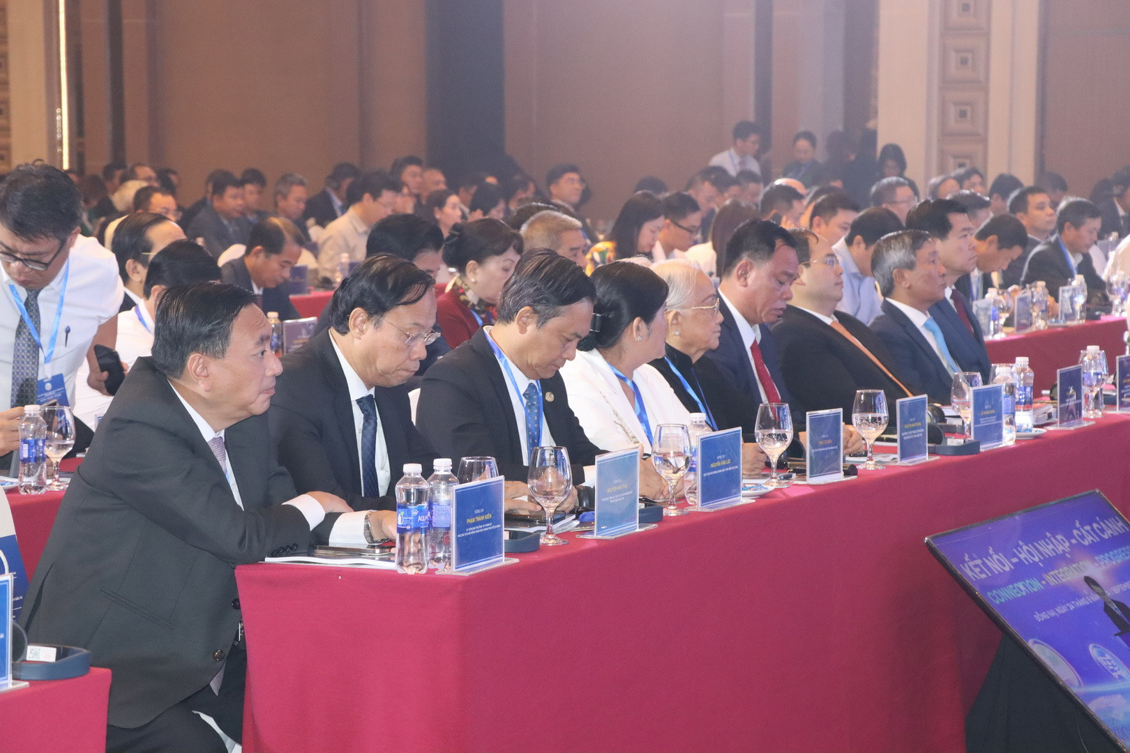 Các đại biểu tham dự Hội nghị.