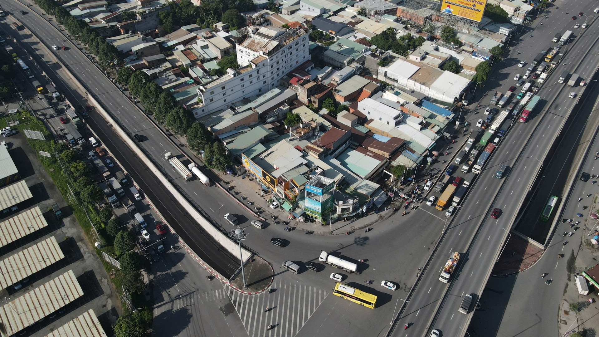 Để khắc phục tình trạng này, Ủy ban nhân dân tỉnh Đồng Nai đề xuất Bộ Giao thông vận tải xây dựng thêm nút giao với tổng mức đầu tư gần 4.750 tỷ đồng.