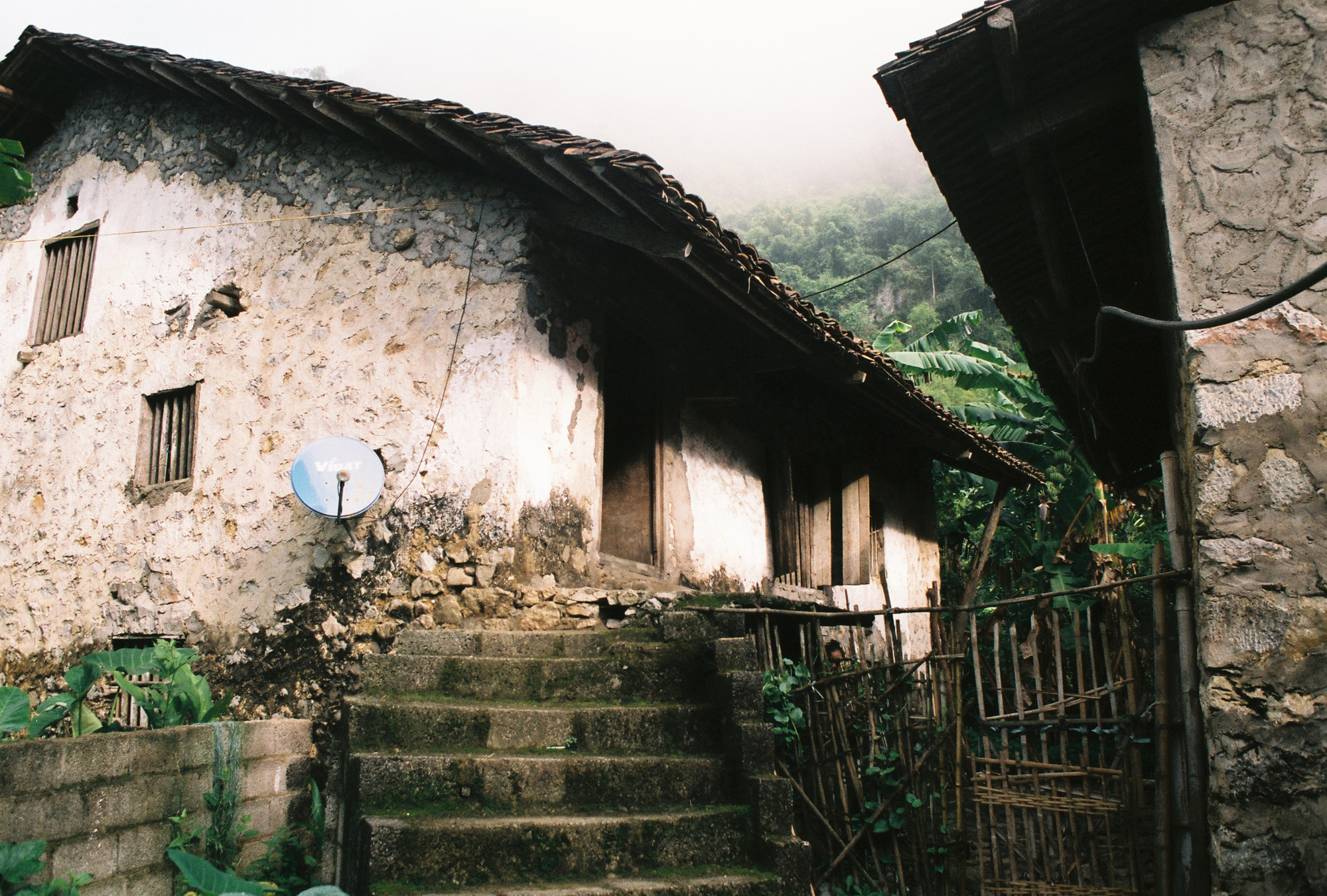 [Ảnh] Độc đáo làng đá cổ Khuổi Ky, điểm đến hấp dẫn du khách ở Cao Bằng ảnh 6