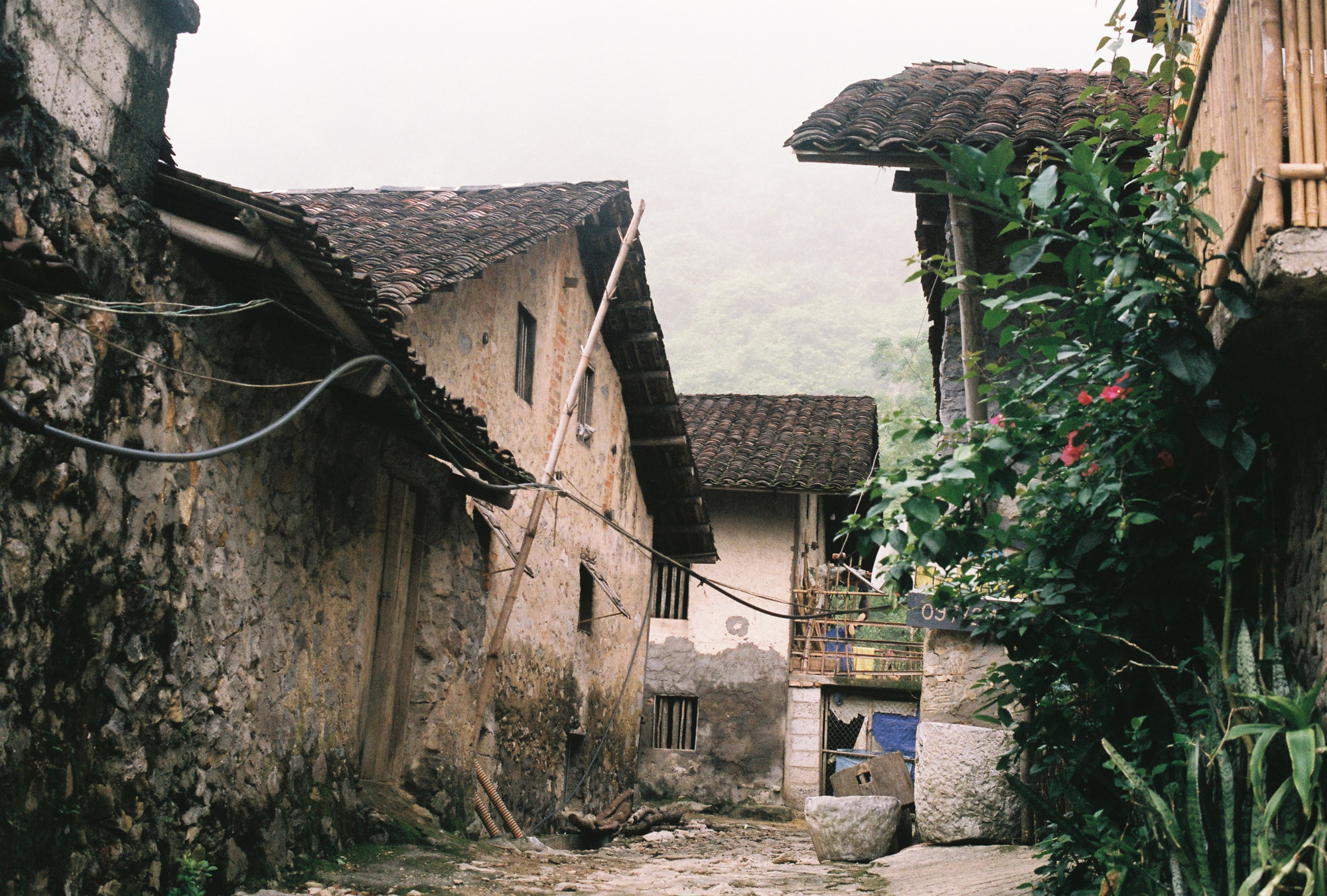 [Ảnh] Độc đáo làng đá cổ Khuổi Ky, điểm đến hấp dẫn du khách ở Cao Bằng ảnh 5