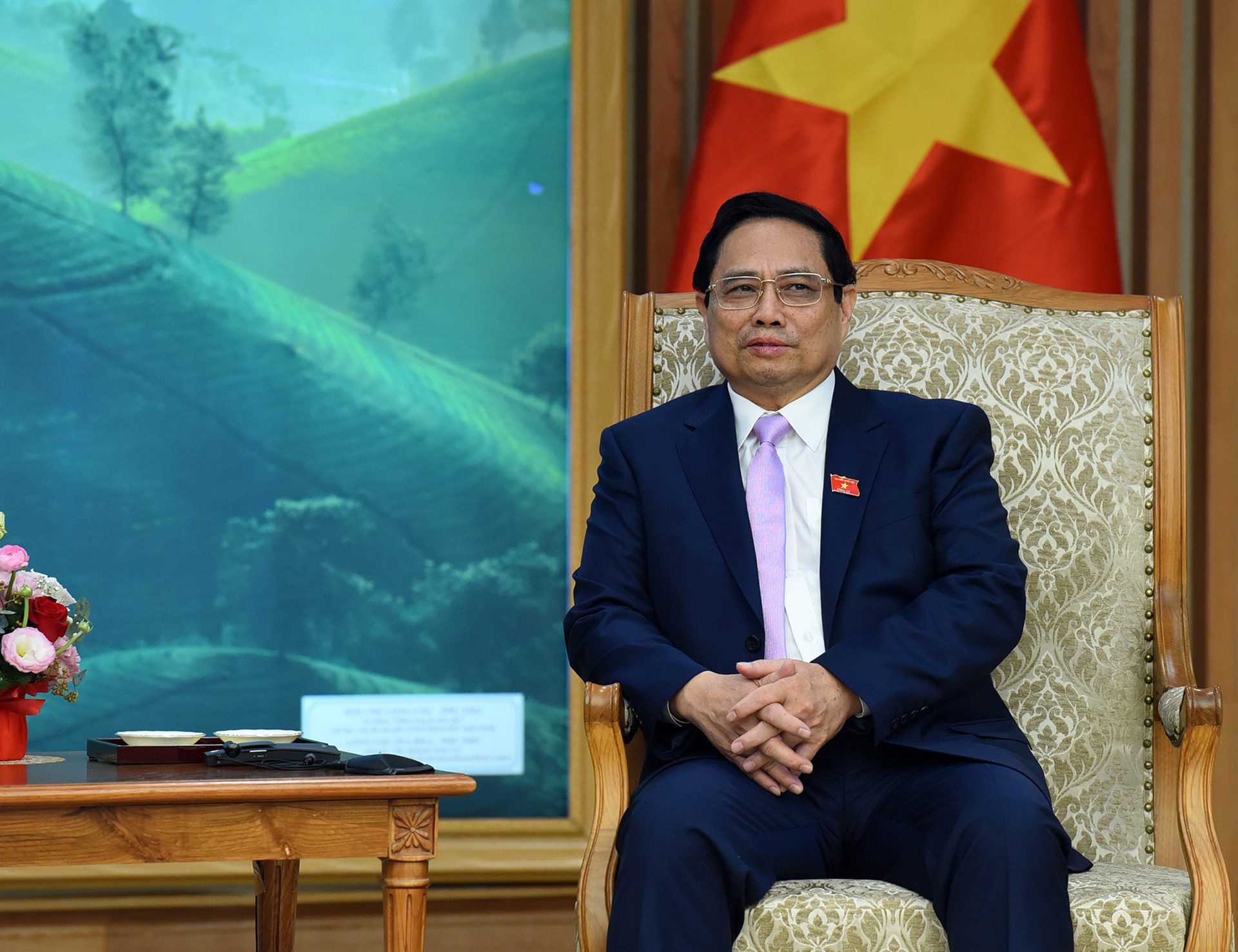 Thủ tướng Phạm Minh Chính phát biểu tại buổi tiếp Bộ trưởng Kinh tế, Doanh nghiệp và Du lịch Romania Stefan-Radu Oprea. Thủ tướng Phạm Minh Chính phát biểu tại buổi tiếp Bộ trưởng Kinh tế, Doanh nghiệp và Du lịch Romania Stefan-Radu Oprea.