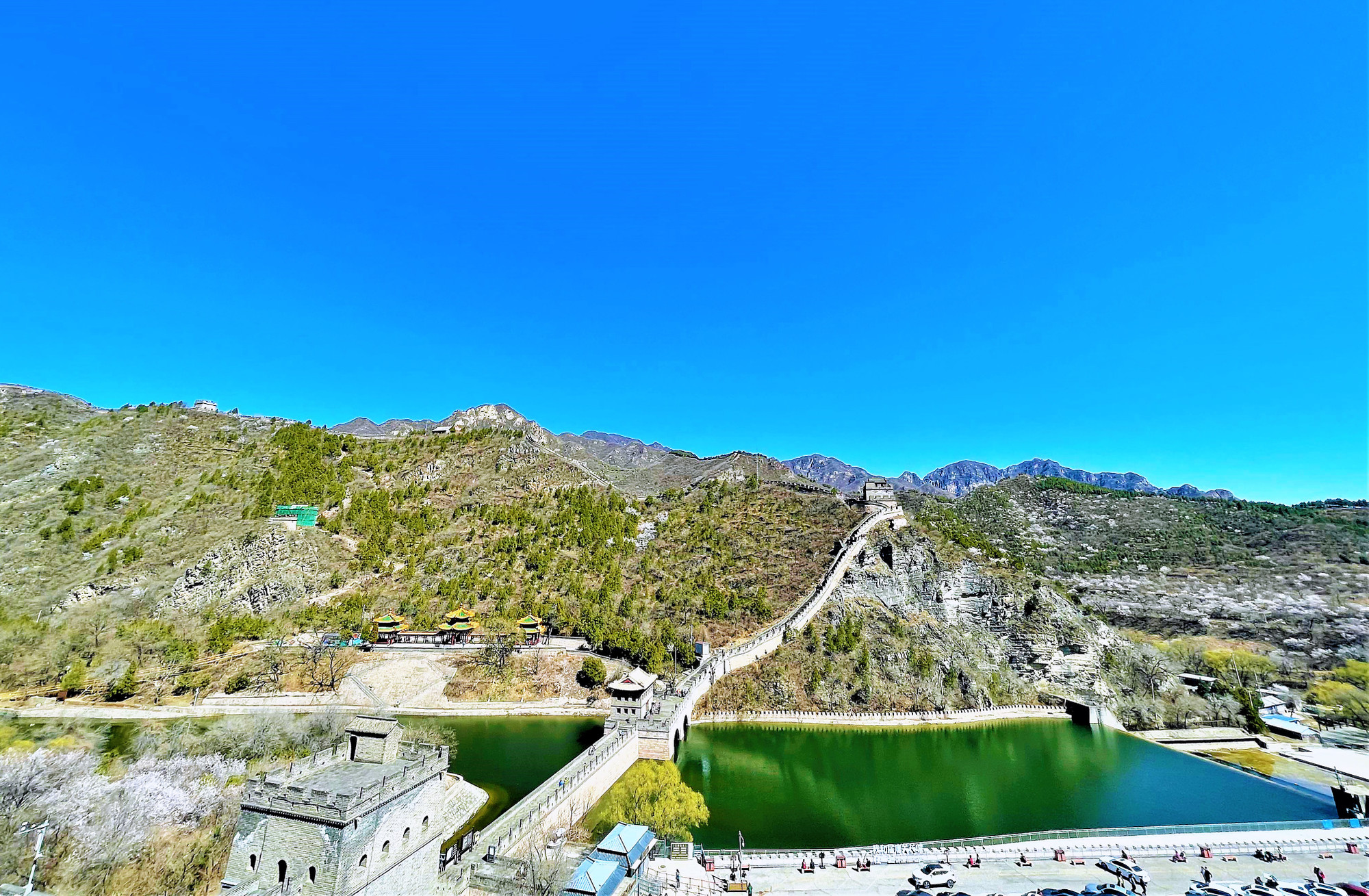 Cảnh sắc mùa xuân ở Vạn Lý Trường Thành.