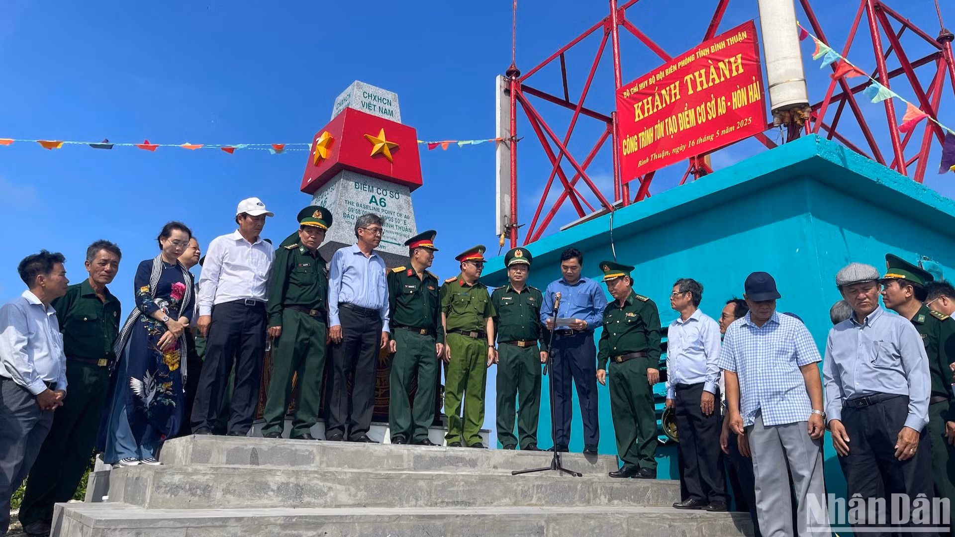 Đồng chí Nguyễn Hoài Anh, Bí thư Tỉnh ủy Bình Thuận phát biểu tại buổi lễ.