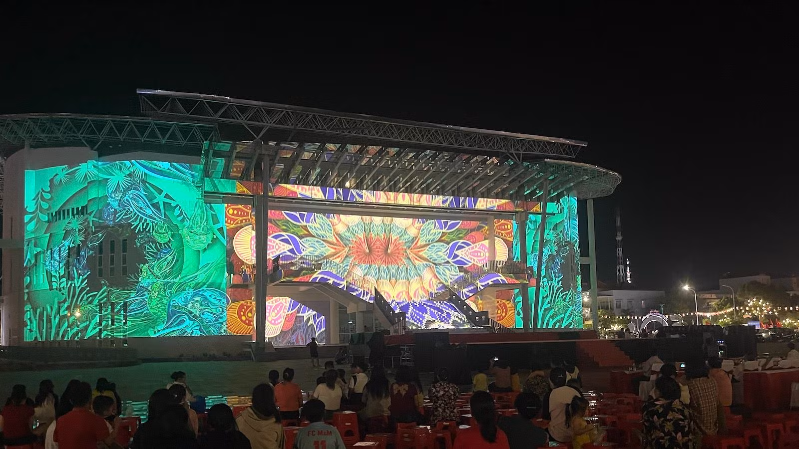 Chương trình mapping 3D tại Nhà hát và triển lãm văn hóa nghệ thuật tỉnh Bình Thuận.