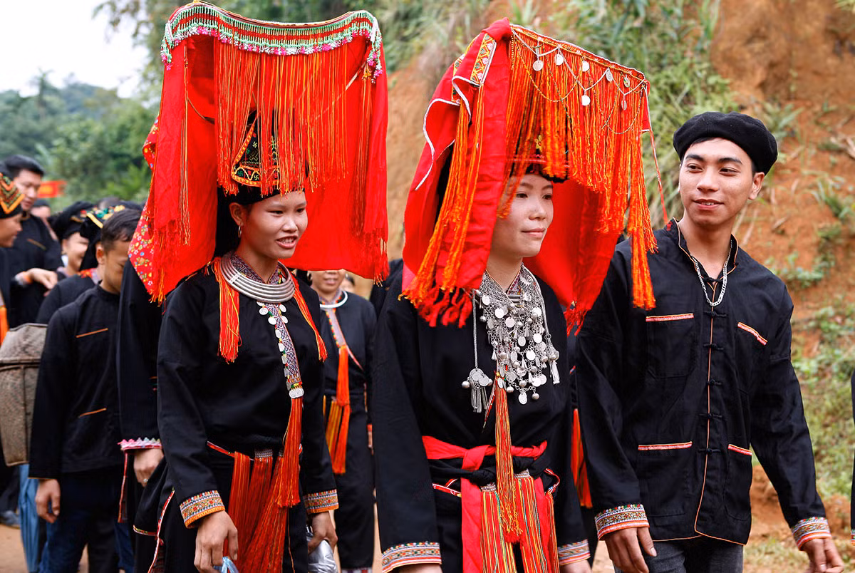 Lễ rước dâu của người Dao. (Ảnh: NGUYỄN THANH MIỀN)