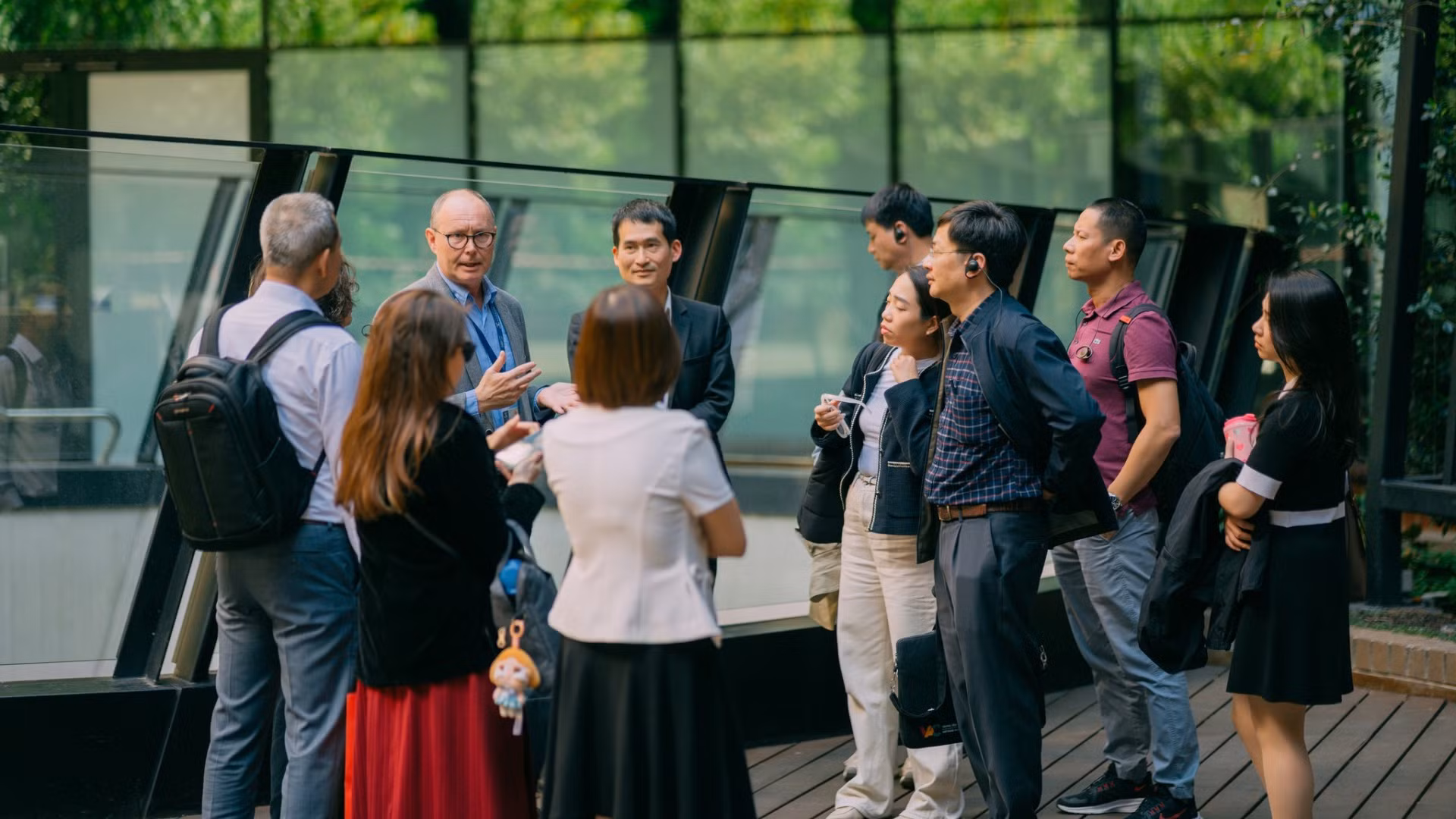 Chính phủ Australia hỗ trợ 15 cán bộ cấp cao của Chính phủ Việt Nam trong chương trình trao đổi chuyên môn tại Australia về chính sách liên quan đến thị trường carbon. (Ảnh: Đại sứ quán Australia tại Việt Nam)