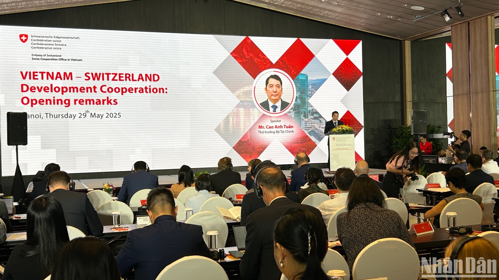 Thứ trưởng Tài chính Cao Anh Tuấn chia sẻ tại sự kiện. (Ảnh: HẢI YẾN)