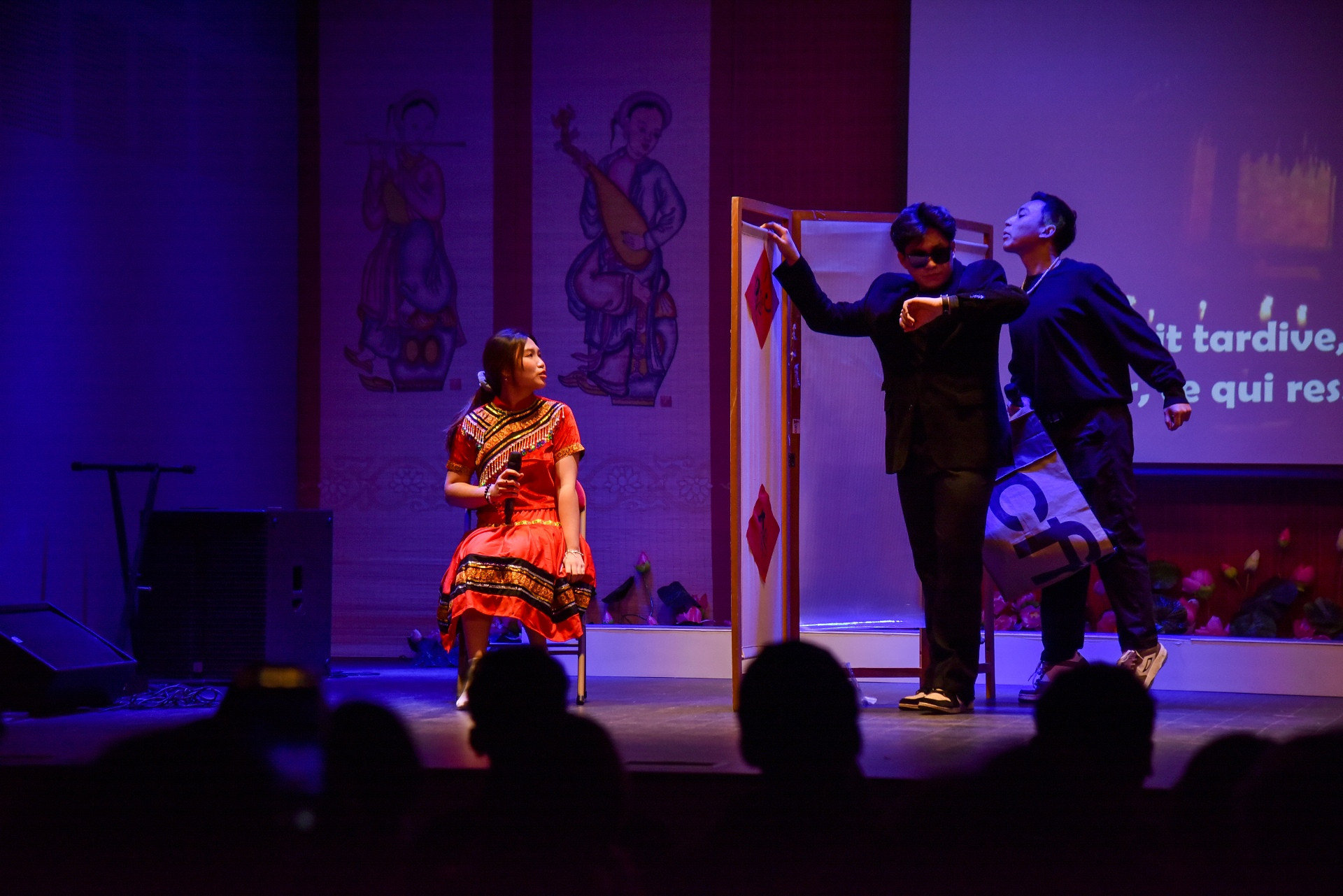 [Ảnh] Đón Tết cùng những chiếc bánh chưng xanh tự gói của du học sinh Việt Nam tại Pháp ảnh 13