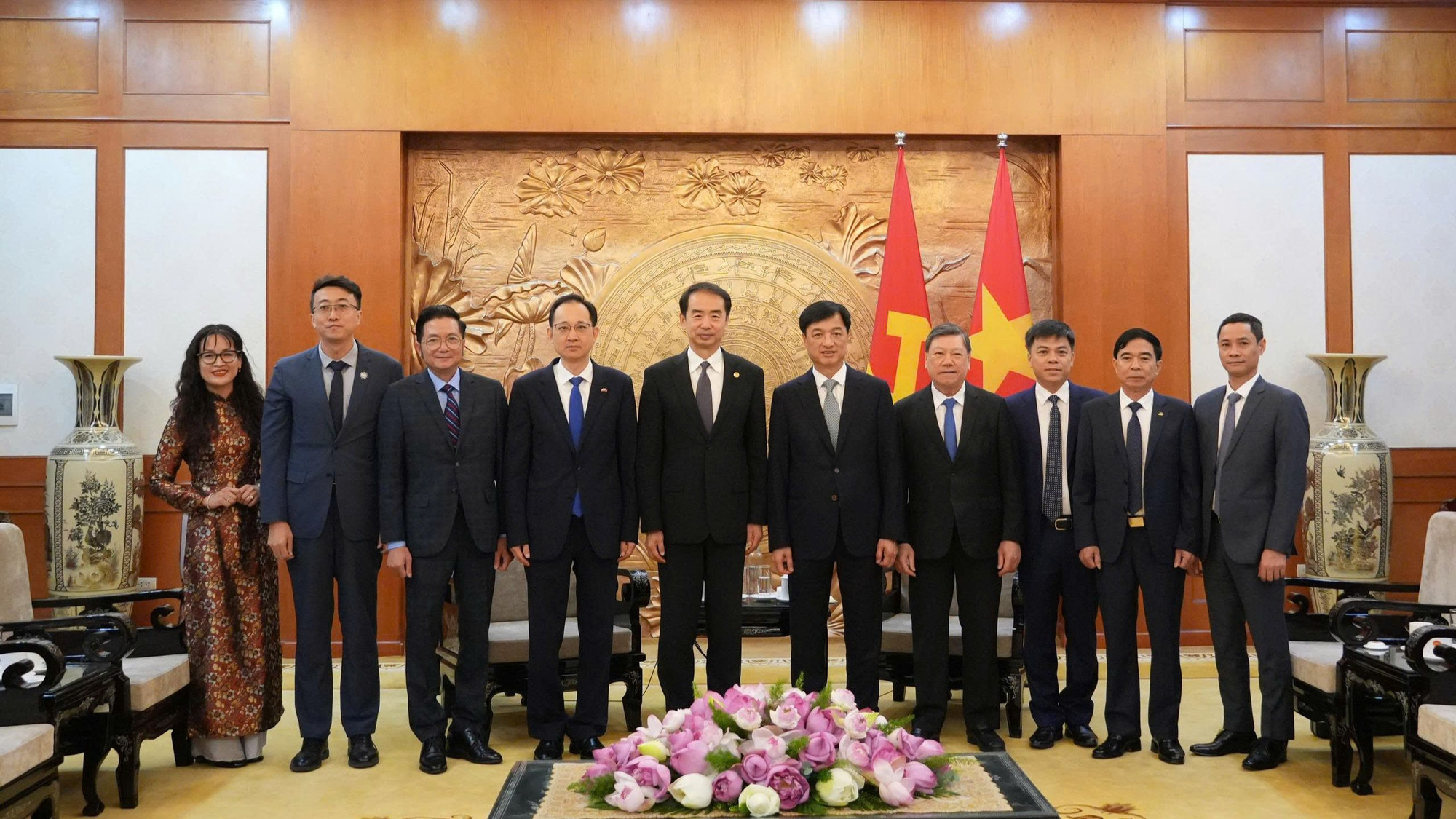 Hai bên tăng cường trao đổi kinh nghiệm xây dựng Đảng.