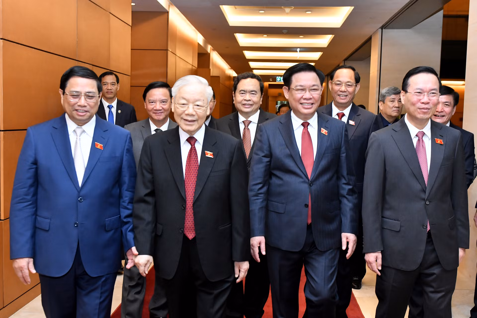 Tổng Bí thư Nguyễn Phú Trọng, Chủ tịch nước Võ Văn Thưởng, Thủ tướng Chính phủ Phạm Minh Chính, Chủ tịch Quốc hội Vương Đình Huệ và các đại biểu dự Lễ khai mạc Kỳ họp thứ 6, Quốc hội khóa XV.