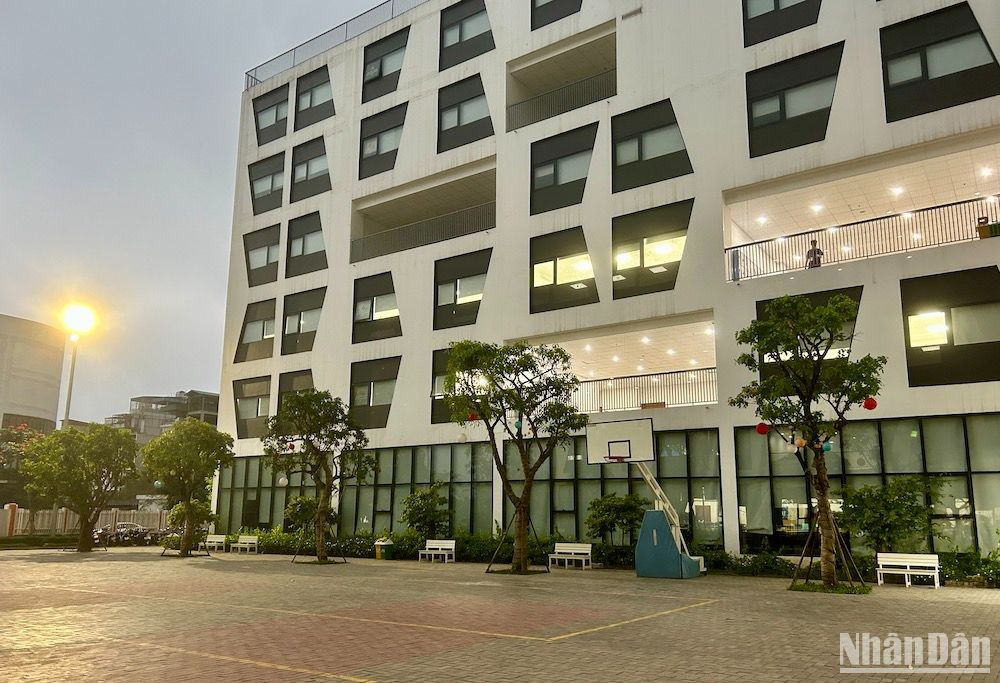 Trường THCS-THPT Phennikaa (Ảnh: LÊ HÀ)