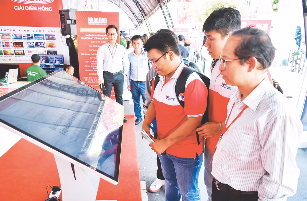 Một góc Hội báo toàn quốc 2024. Ảnh: Đạt Bách