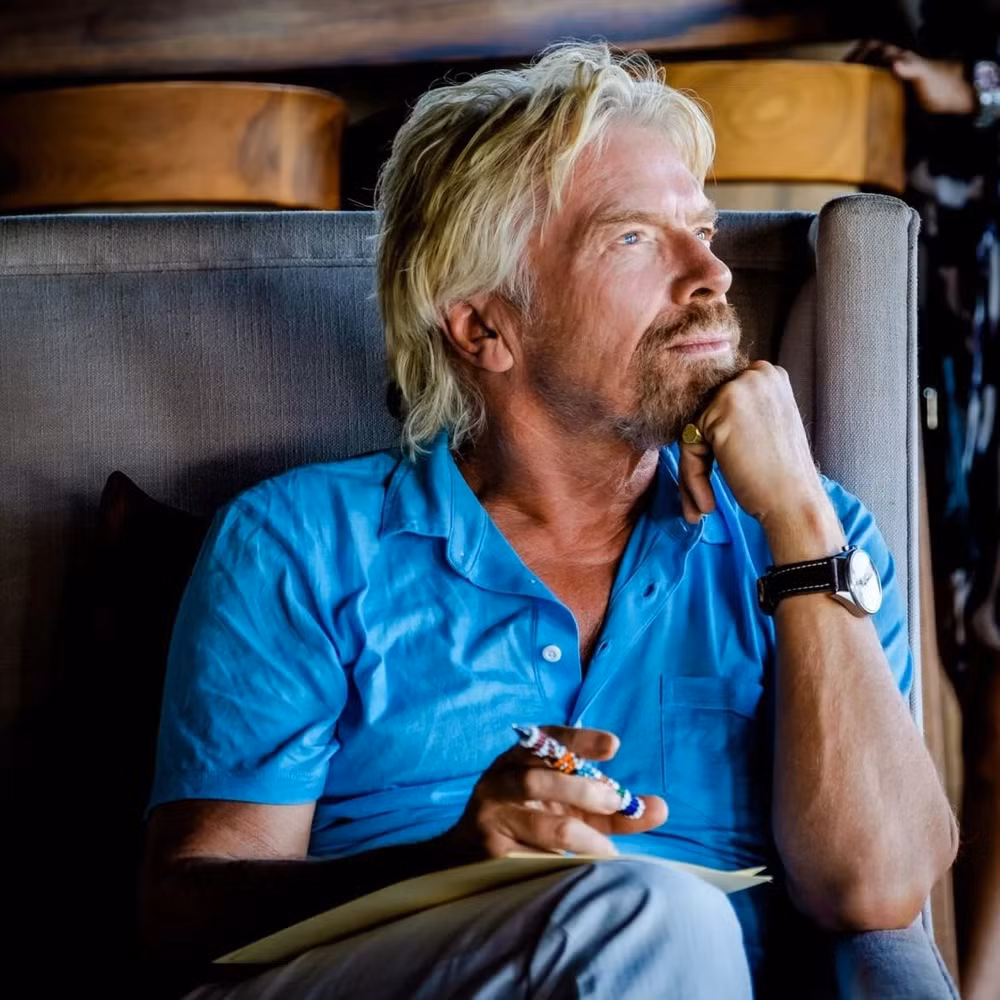 Branson luôn nhìn ra những cơ hội tạo nên khác biệt. Branson luôn nhìn ra những cơ hội tạo nên khác biệt.