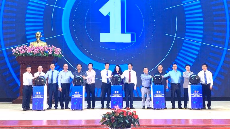 Khai mạc sự kiện thúc đẩy liên kết vùng trong phát triển thương mại điện tử tại Lai Châu.