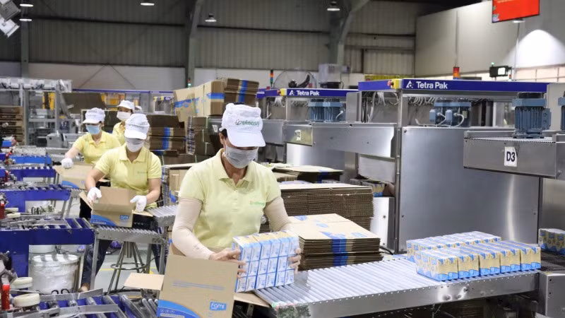 Sản xuất kinh doanh phát triển, Công ty cổ phần đường Quảng Ngãi khẳng định là cánh chim đầu đàn khu vực kinh tế tư nhân ở Quảng Ngãi. (Ảnh: HIỂN CỪ)