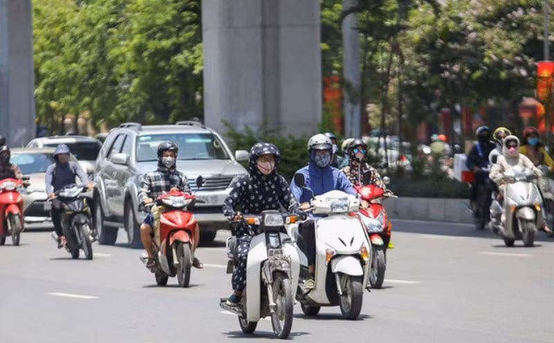 Khu vực Hà Nội có nơi nắng nóng hơn 35 độ C. (Ảnh minh họa)