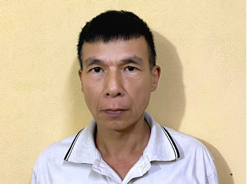 Đối tượng Lê Phú Tuân tại Cơ quan Cảnh sát điều tra, Công an huyện Chiêm Hóa.