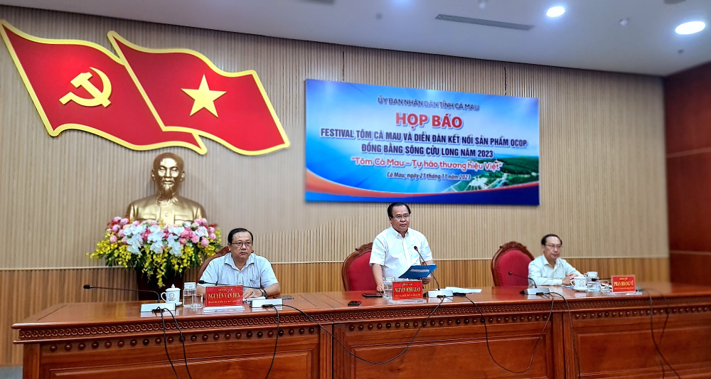 Cà Mau họp báo công bố chính thức về chuỗi sự kiện liên quan đến Festival tôm Cà Mau và Diễn đàn OCOP đồng bằng sông Cửu Long năm 2023 diễn ra vào khoảng giữa tháng 12/2023.