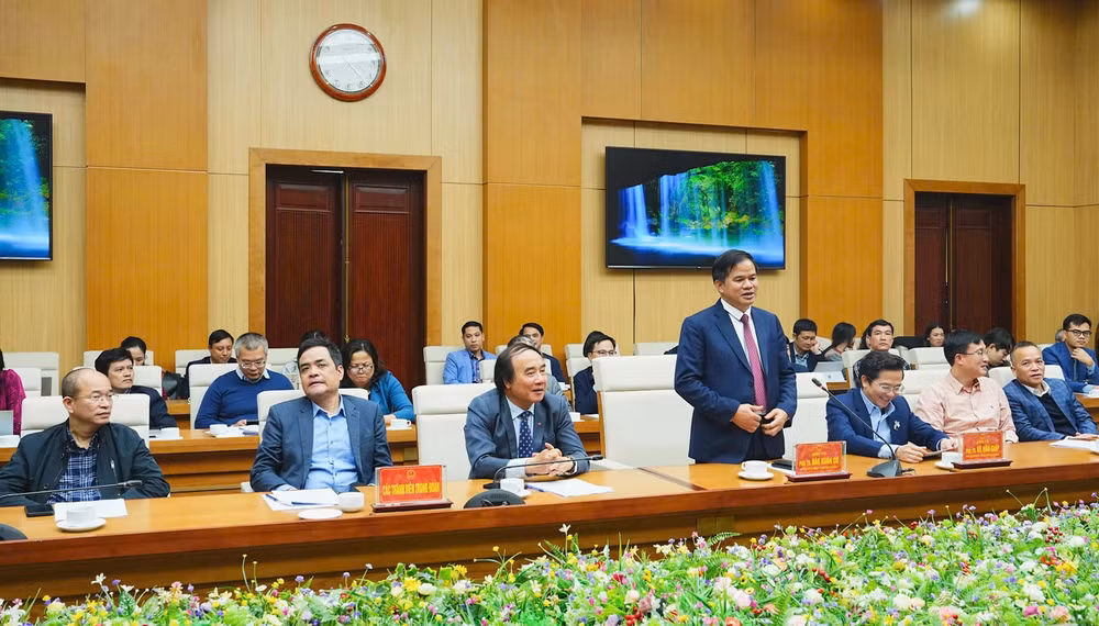 PGS.TS Đào Xuân Cơ, Giám đốc Bệnh viện Bạch Mai phát biểu trong chương trình hợp tác với tỉnh Phú Thọ.