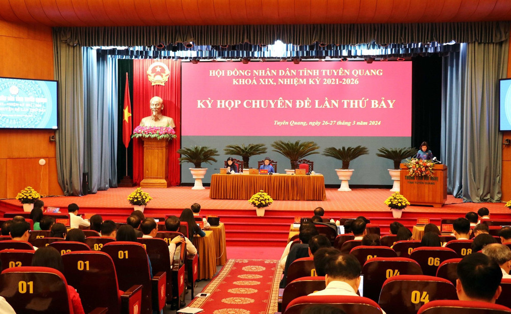 Toàn cảnh kỳ họp Hội đồng nhân dân tỉnh Tuyên Quang.
