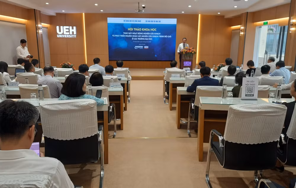 Hội thảo Thúc đẩy hoạt động nghiên cứu khoa học-công nghệ và phát triển nguồn nhân lực nghiên cứu khoa học-công nghệ trình độ cao ở các trường đại học.