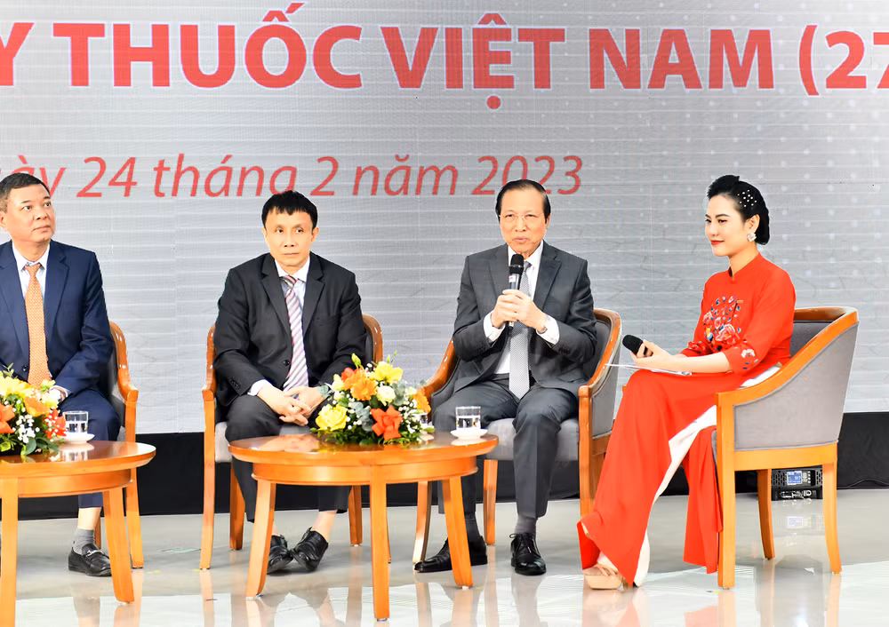 GS.TS, Thầy thuốc nhân dân Đỗ Tất Cường, Phó Tổng giám đốc, Chủ tịch Hội đồng cố vấn lâm sàng, Hệ thống Y tế Vinmec chia sẻ tại phiên tọa đàm chủ đề “Y tế vượt khó”.