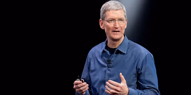 Tổng Giám đốc Apple Tim Cook có mặt tại Hà Nội trong lịch trình gặp gỡ một số nhà sáng tạo nội dung và lập trình viên Việt Nam.
