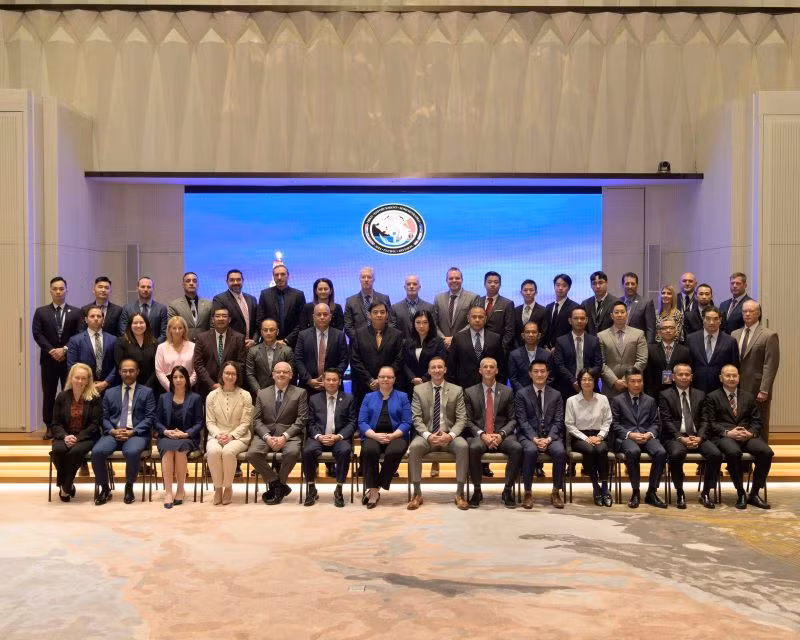 Các đại biểu tham dự Hội nghị Mini IDEC.