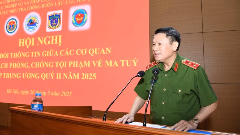 Trung tướng Nguyễn Văn Viện kết luận hội nghị.