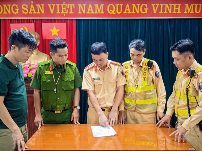 Lực lượng chức năng lên phương án đấu tranh với tội phạm đường phố.