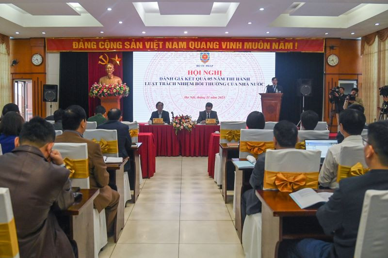 Quang cảnh hội nghị.
