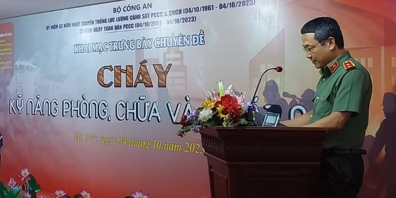 Trung tướng Nguyễn Ngọc Toàn phát biểu khai mạc.