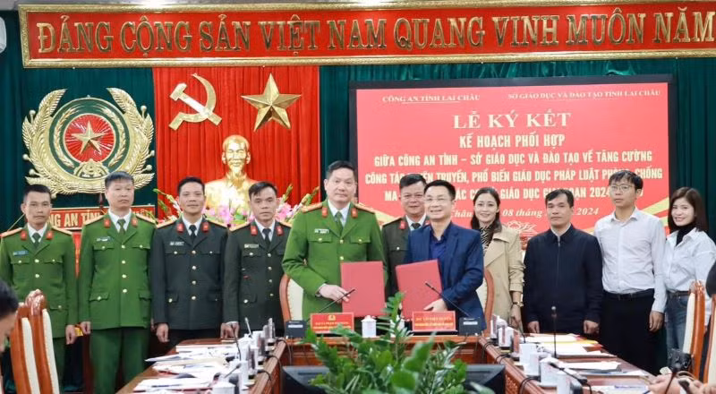 Sở Giáo dục và Đào tạo và Công an tỉnh Lai Châu ký kết quy chế phối hợp.
