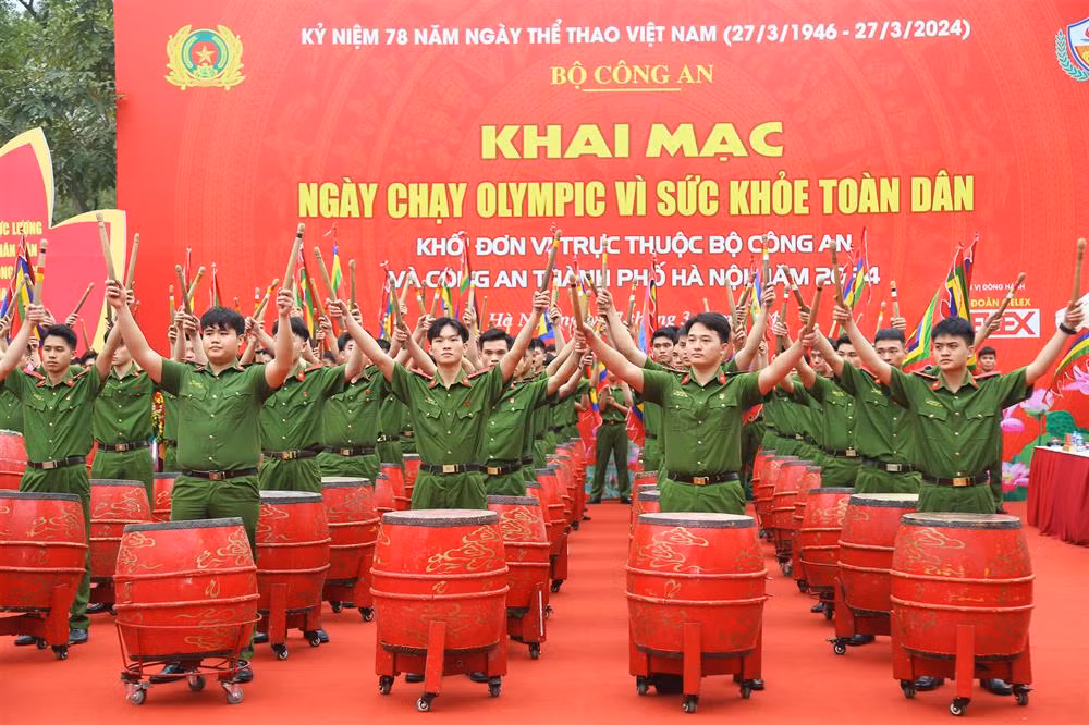 Khai mạc Ngày chạy Olympic vì sức khỏe toàn dân.