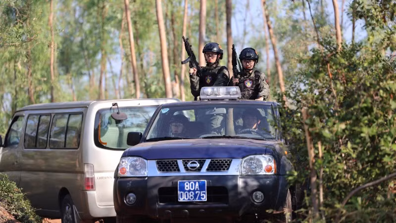 Thực hành giải cứu con tin.