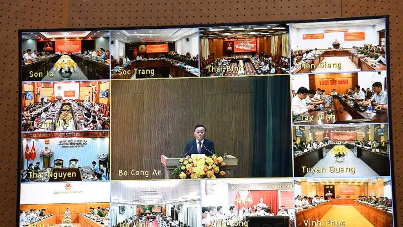 Hội nghị được tổ chức theo hình thức trực tuyến từ Hội trường Bộ Công an đến Ủy ban nhân dân cấp tỉnh, cấp huyện, cấp xã tại 63 tỉnh, thành phố trực thuộc Trung ương.