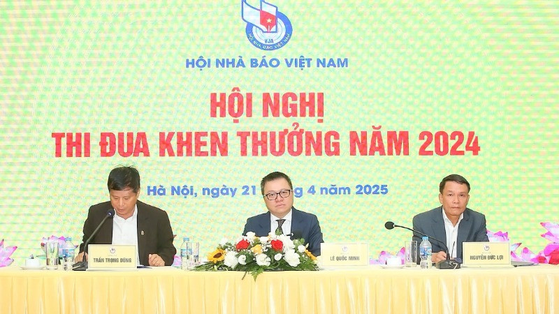 Các đồng chí chủ trì hội nghị. Các đồng chí chủ trì hội nghị.